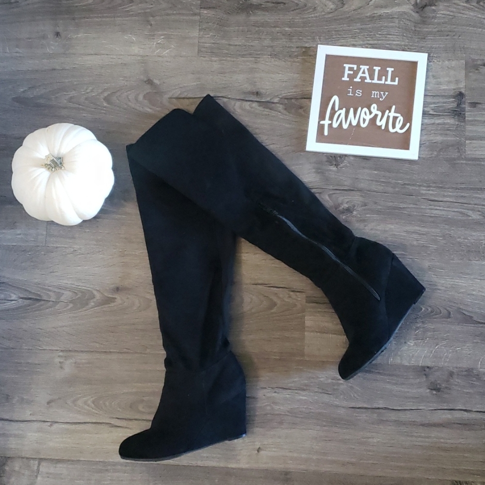 Over knee wedge boot